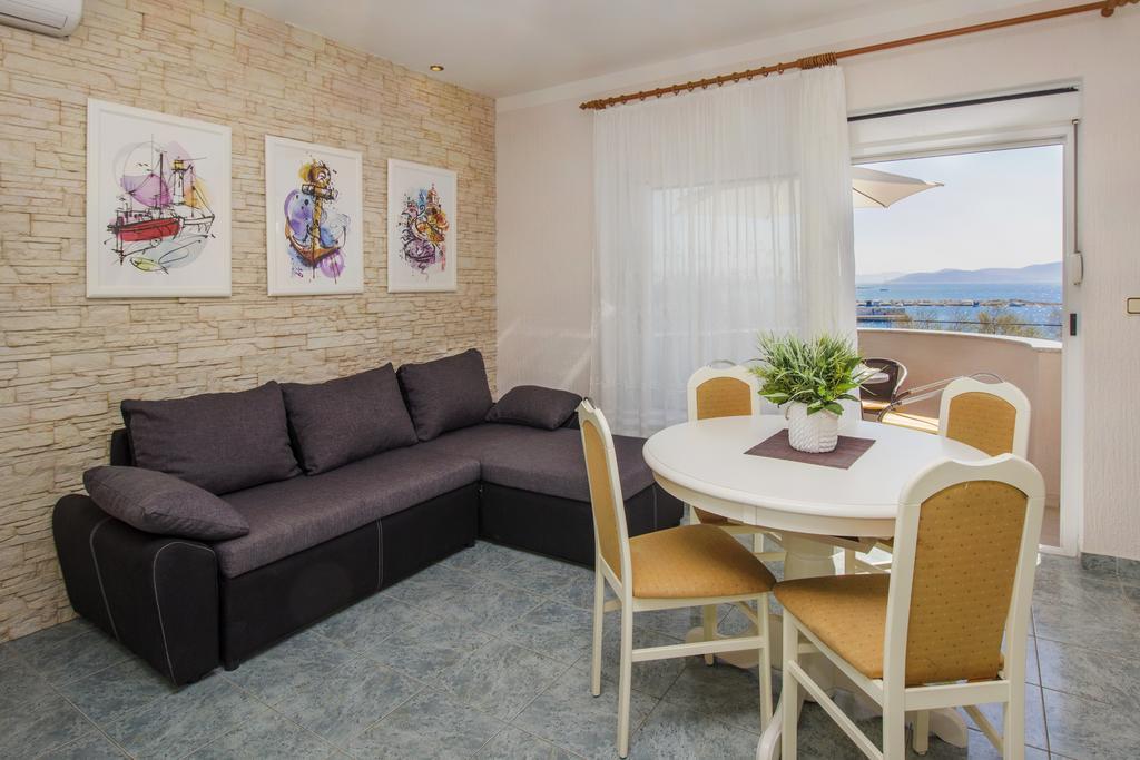 Aquarius Apartments - Beachside With Heated Pool Vodice Eksteriør bilde